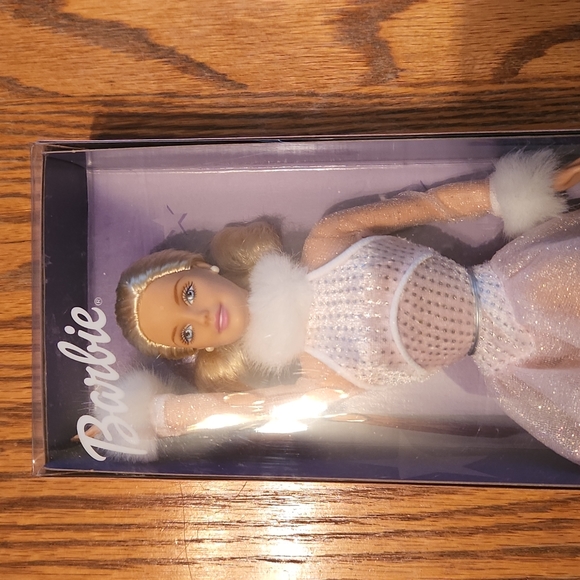Matell Walmart Special Edition Star Skater Barbie - Picture 2 of 4
